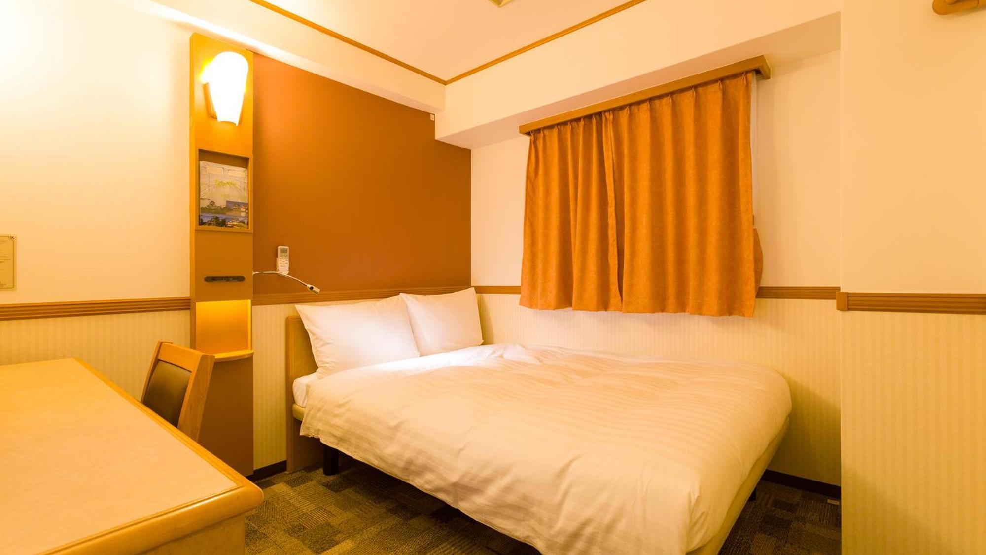 Toyoko Inn Nihombashi Bakurocho Токіо Номер фото