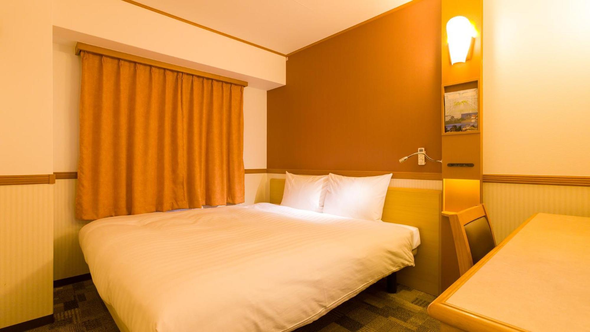 Toyoko Inn Nihombashi Bakurocho Токіо Номер фото