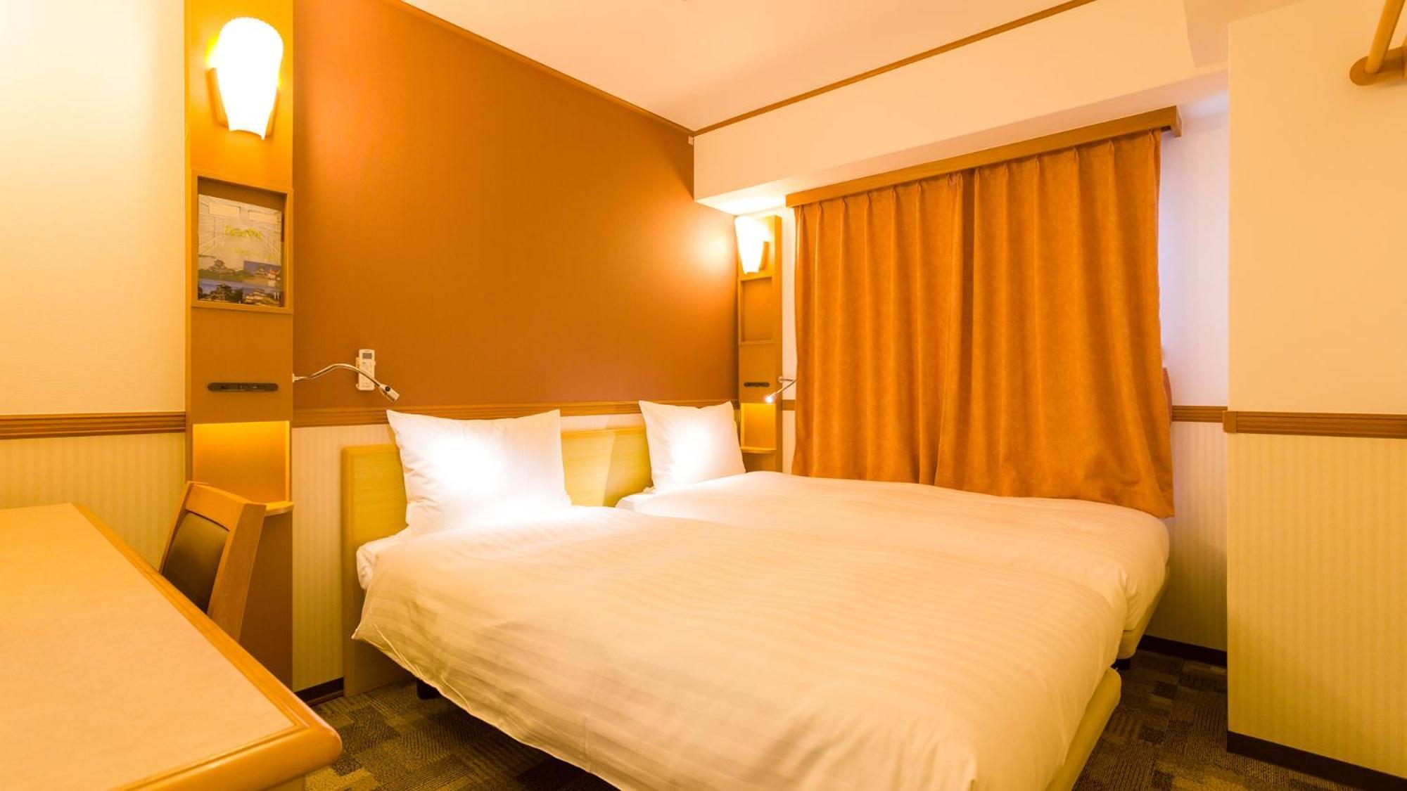Toyoko Inn Nihombashi Bakurocho Токіо Номер фото